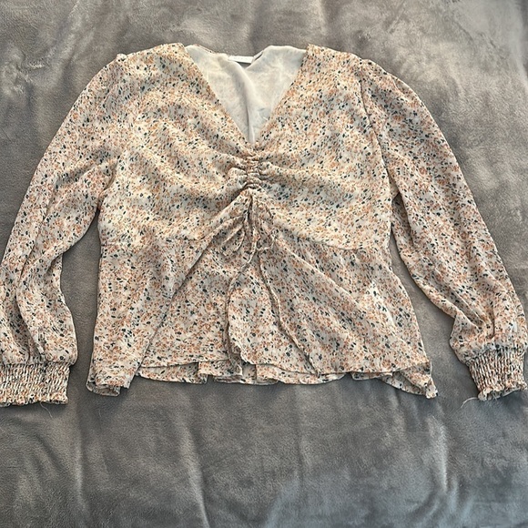 Vila Top with Ruched Detail in Floral - Size EU 44 - US 12/14 - Picture 4 of 8